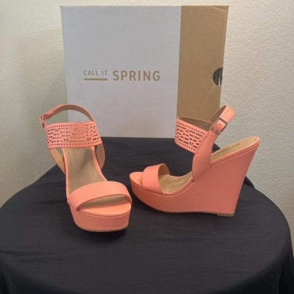 Call It Spring: Viang Peach - Picture 2 of 5